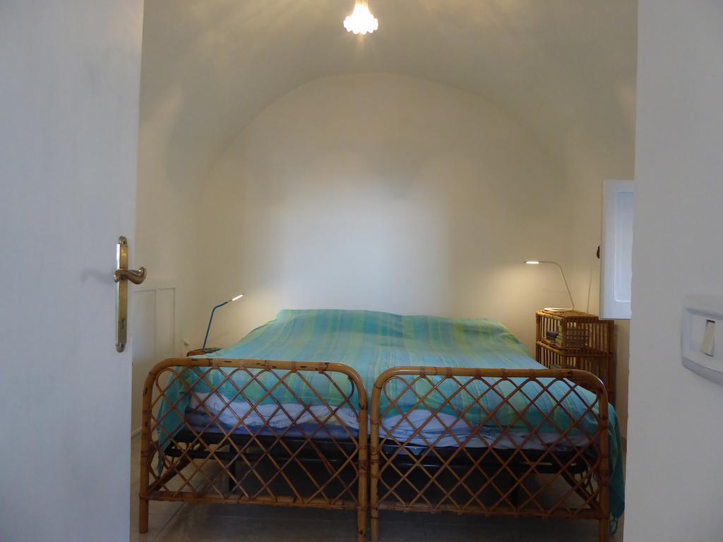 Torrione San Giovanni II Терачина Екстериор снимка