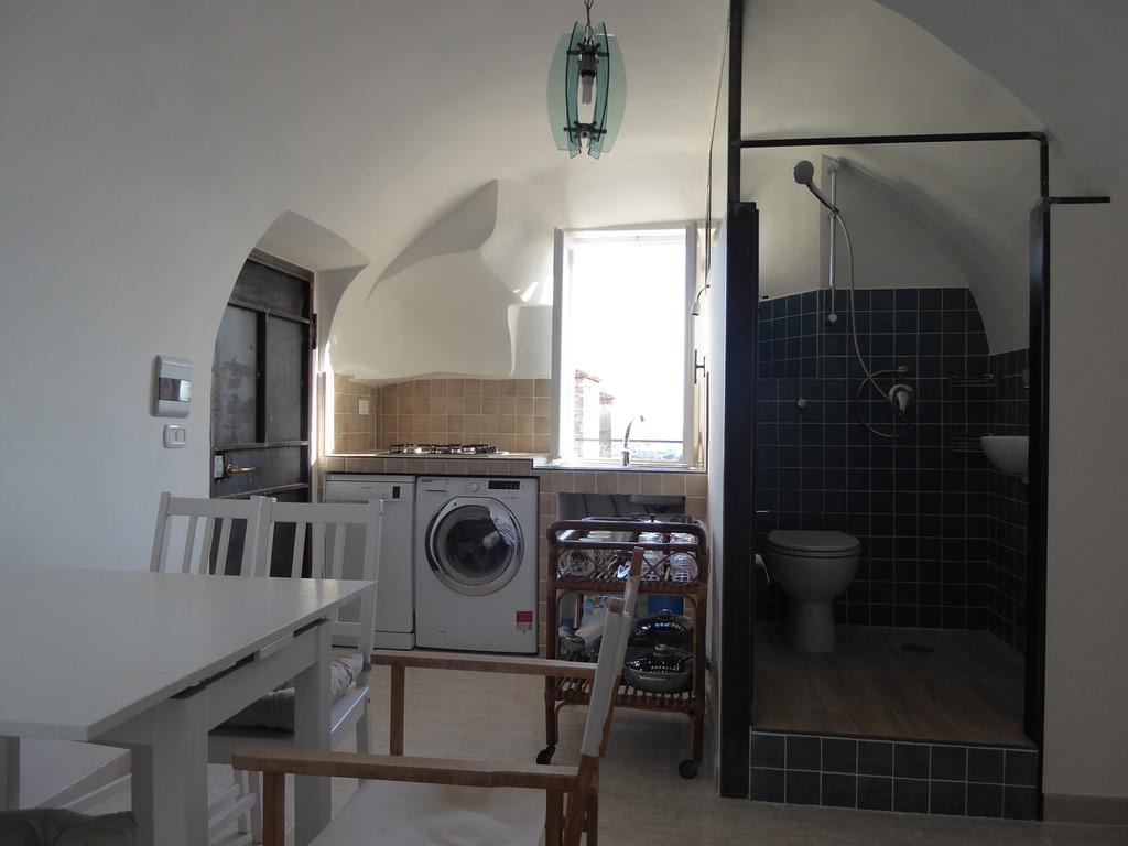 Torrione San Giovanni II Терачина Екстериор снимка